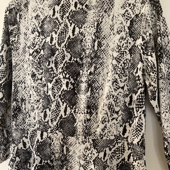 PerSeption Concept Surplus Python Print Top - Picture 5 of 11